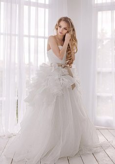 Свадебное платье С53226. С пышной юбкой, длинное со шлейфом.