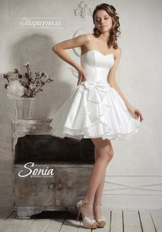 Свадебное платье Мариуполь-«57420. С пышной юбкой, короткое без шлейфа.